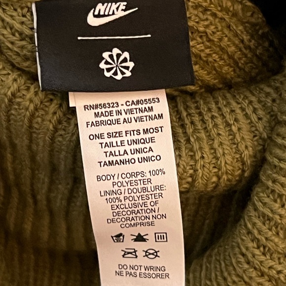 Nike & 2BB beanies - Picture 6 of 6